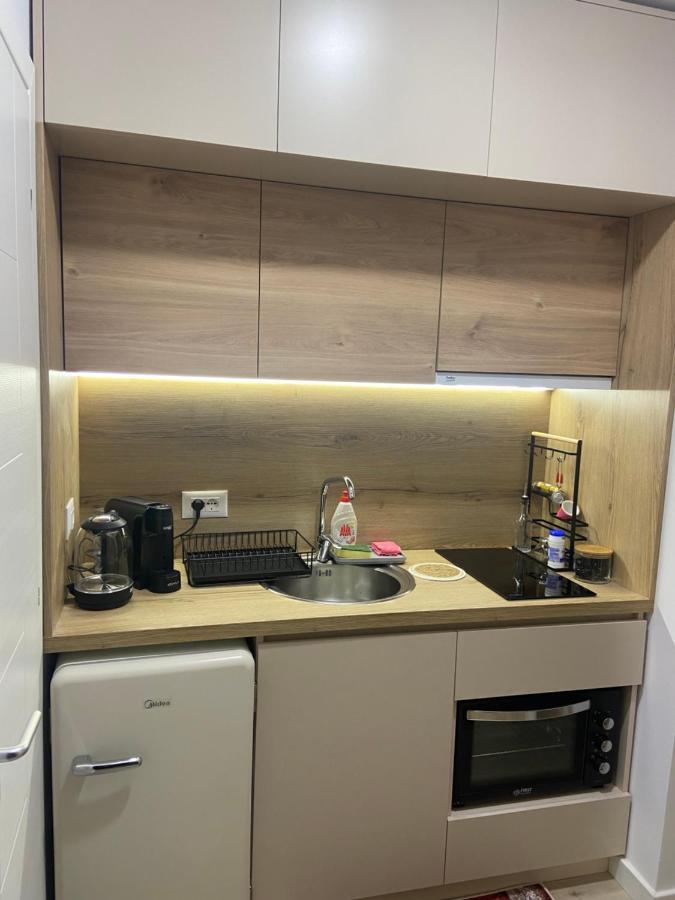 Smart Home , Lovely Apartment In 티라나 외부 사진