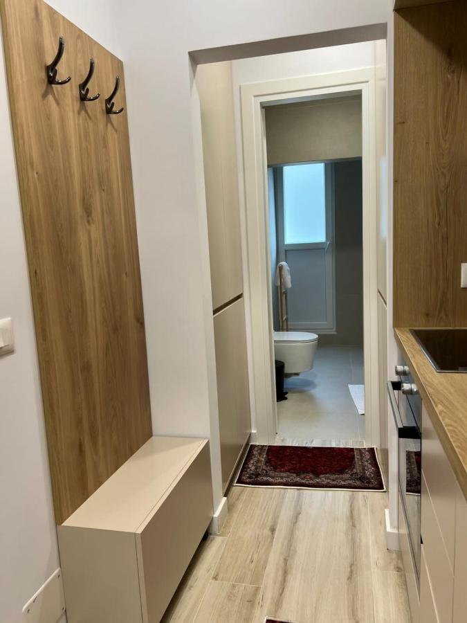 Smart Home , Lovely Apartment In 티라나 외부 사진