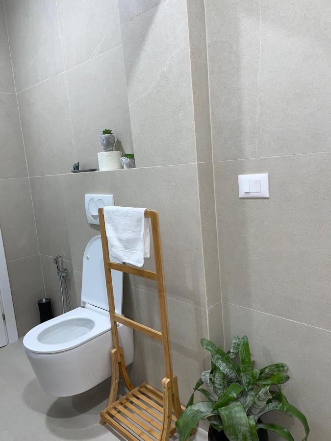 Smart Home , Lovely Apartment In 티라나 외부 사진
